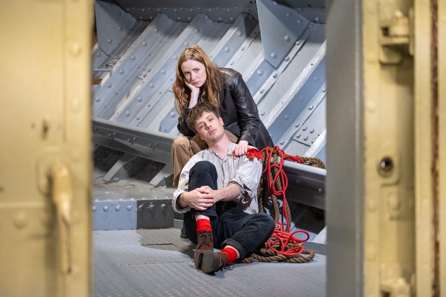 Heul doch nicht, Du lebst ja noch, Ohnsorg-Theater, mit Sofie Juncker, Severin Mauchle