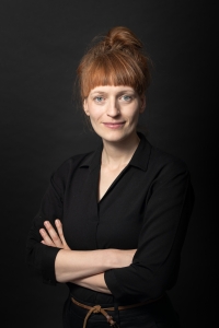 Cora Sachs, Theaterregisseurin
